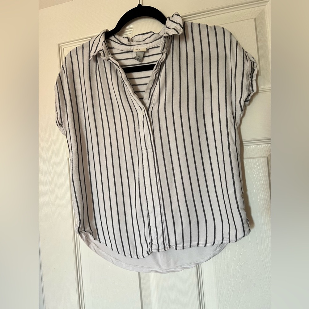 A New Day Womens Black And White Striped Button Up Collared Blouse Top Size XS